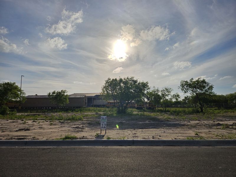 Photo of 1355 Giuseppe Verdi Ave